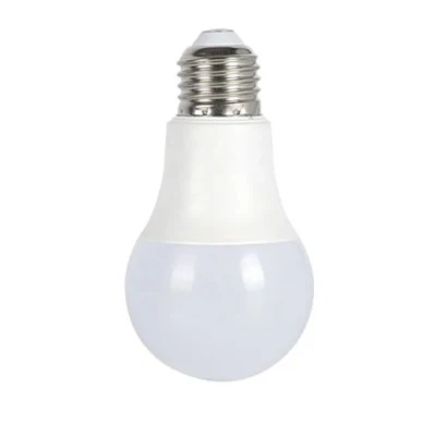 황혼에서 새벽까지의 전구 센서 전구